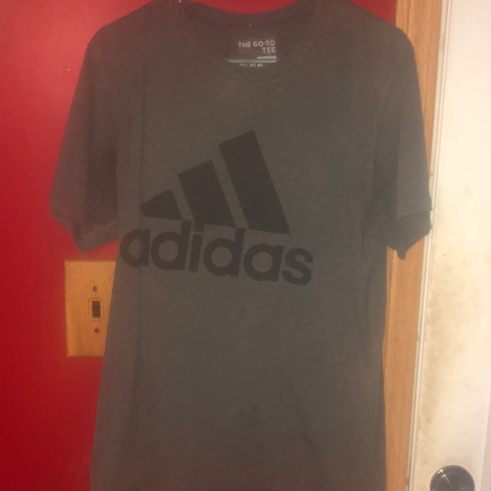 Adidas Men's Dark Gray Tee with Black Logo
